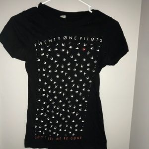 Twenty one pilots tee shirt